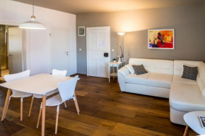 Apartment Festina Lente